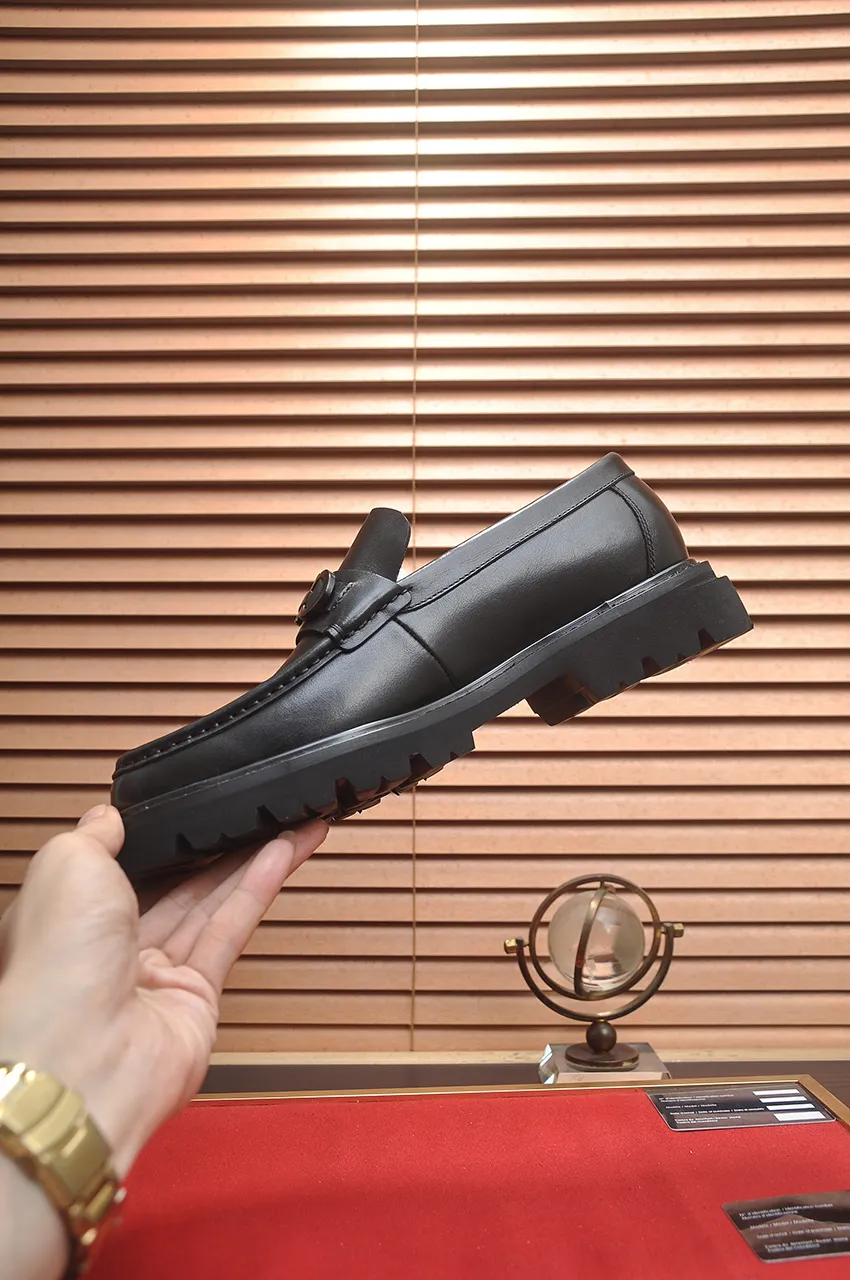 Men's shoes 💰680💶 [Ferragamo/Ferragamo] The latest model in the counter. Original imported high-quality cowhide with open sides + imported 🐂 water-dyed cowhide lining + original luxury metal buckle + original combination outsole. Comparison without pressure 38--45 (45 is custom-made and cannot be returned or exchanged)